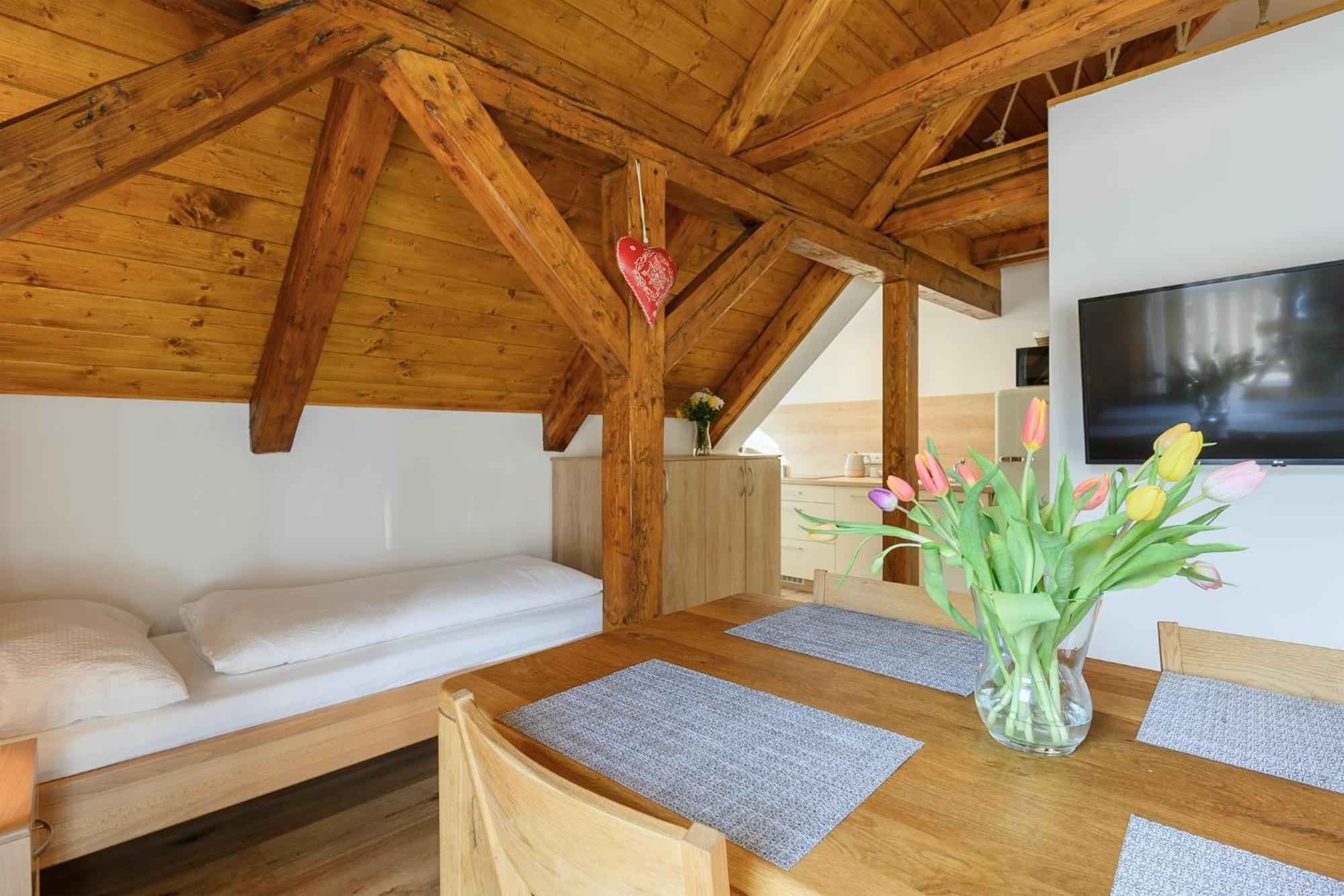 Apartmany Mezivodi Kycera Bagian luar foto